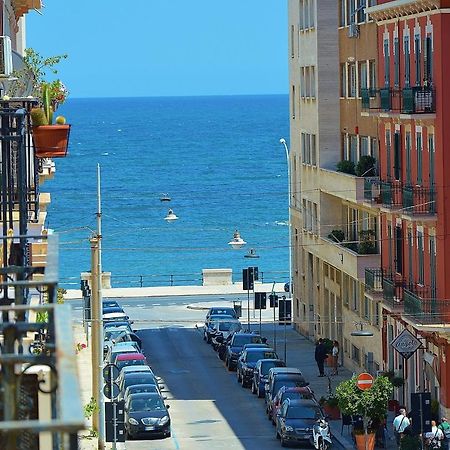 Ferienwohnung La Dimora Dell'Arcivescovo Bari Exterior foto
